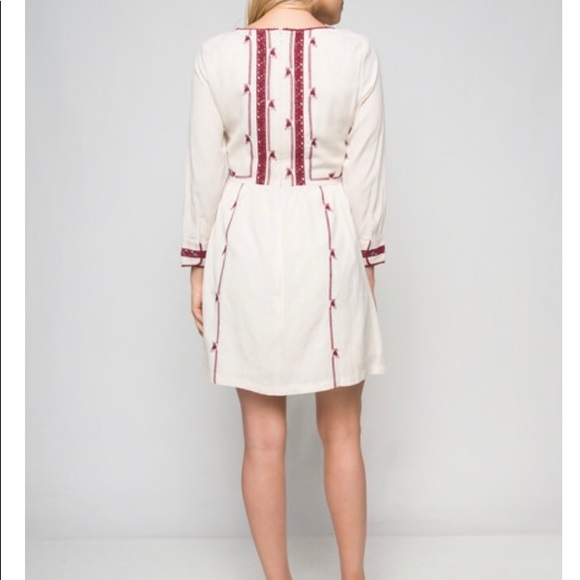 White cream WINE CROCHET TRIM DETAILS 3/4 SLEEVE - Picture 2 of 3